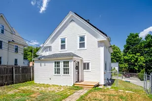 38 Cottage St, Leominster, MA 01453 - Photo 3