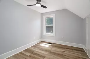 38 Cottage St, Leominster, MA 01453 - Photo 23
