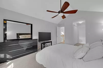 27 Robert Cir #27, Grafton, MA 01536 - Photo 25