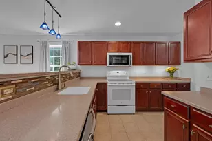 27 Robert Cir, Grafton, MA 01536 - Photo 13