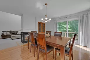 27 Robert Cir, Grafton, MA 01536 - Photo 9