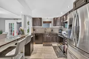 27 Mary Kennedy Dr, North Attleboro, MA 02760 - Photo 7