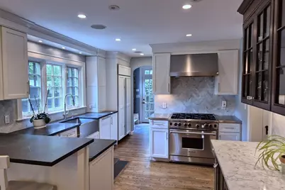 20 Shaw Rd, Wellesley, MA 02481 - Photo 3