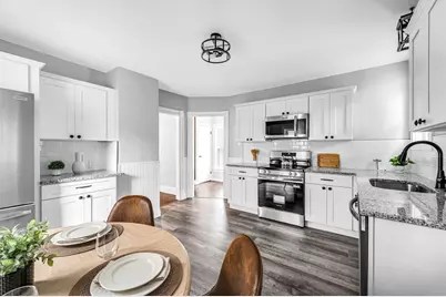 15 Myrtle Ave, Holyoke, MA 01040 - Photo 11