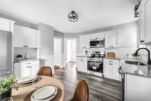 15 Myrtle Ave, Holyoke, MA 01040 - Photo 11