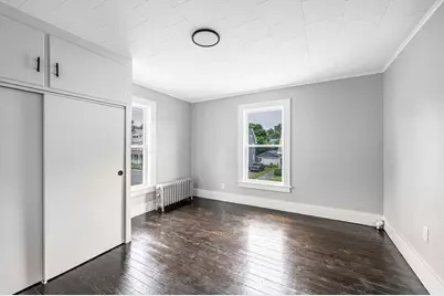 15 Myrtle Ave, Holyoke, MA 01040 - Photo 25