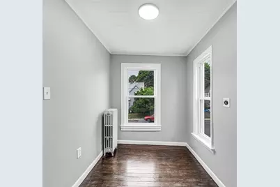 15 Myrtle Ave, Holyoke, MA 01040 - Photo 27