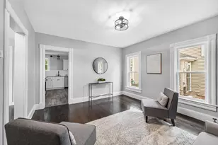 15 Myrtle Ave, Holyoke, MA 01040 - Photo 7