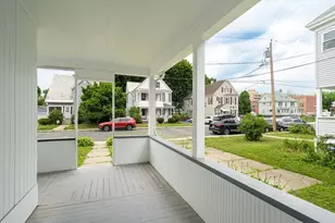 15 Myrtle Ave, Holyoke, MA 01040 - Photo 35