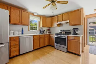 6 Meadow Ln, Haverhill, MA 01830 - Photo 5