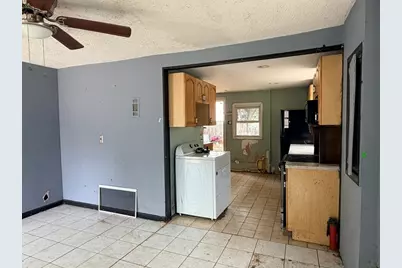 43 Birch St, Saugus, MA 01906 - Photo 3