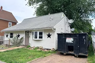 43 Birch St, Saugus, MA 01906 - Photo 1