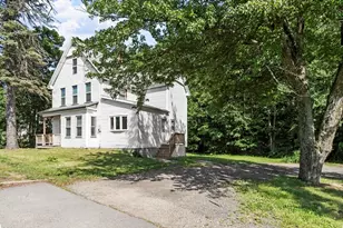 354 Massachusetts Ave, Lunenburg, MA 01462 - Photo 3