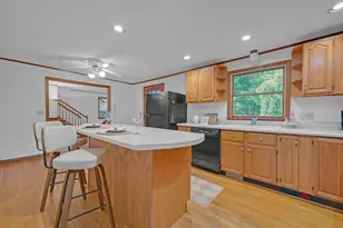 20 Brentwood Dr, Dudley, MA 01571 - Photo 7