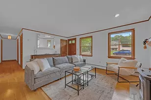 20 Brentwood Dr, Dudley, MA 01571 - Photo 9