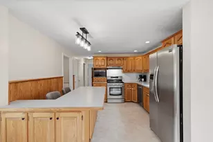 544 Spring St, Hanson, MA 02341 - Photo 9