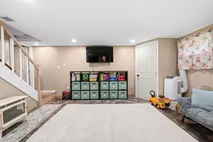 544 Spring St, Hanson, MA 02341 - Photo 23