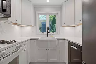 49 Lakeview Ave, Waltham, MA 02451 - Photo 5