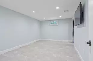 49 Lakeview Ave, Waltham, MA 02451 - Photo 21