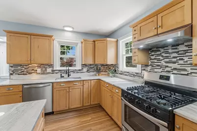 101 Bay State Road, Worcester, MA 01606 - Photo 13