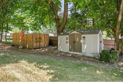 6 Surrey Rd, Woburn, MA 01801 - Photo 31