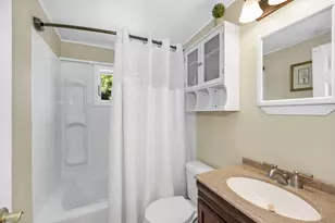 6 Surrey Rd, Woburn, MA 01801 - Photo 17