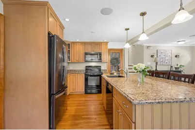 6 Surrey Rd, Woburn, MA 01801 - Photo 7