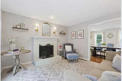 4 Cormier Cir, Milford, MA 01757 - Photo 7
