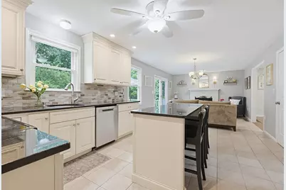 4 Cormier Cir, Milford, MA 01757 - Photo 5