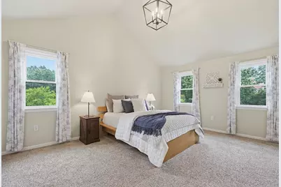 4 Cormier Cir, Milford, MA 01757 - Photo 21