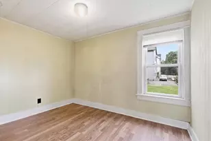 214 High St, Webster, MA 01570 - Photo 21