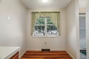 157 Chapman Pl, Leominster, MA 01453 - Photo 13