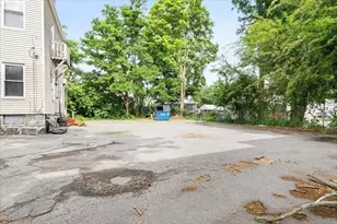 173 Branch St, Lowell, MA 01851 - Photo 27
