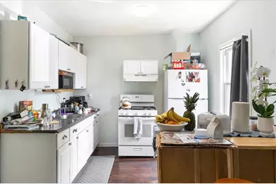 9-11 Bassett Street, Lowell, MA 01852 - Photo 13