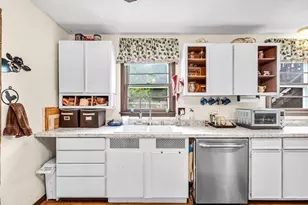 17 Elm St, Monson, MA 01057 - Photo 13