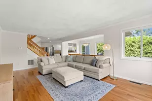 42 Cavendish Cir, Salem, MA 01970 - Photo 3