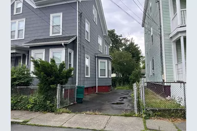 42 Whittier St, Lynn, MA 01902 - Photo 3