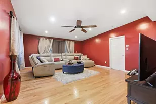73 Wareham St, Middleborough, MA 02346 - Photo 11