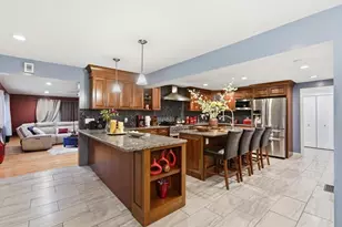 73 Wareham St, Middleborough, MA 02346 - Photo 5