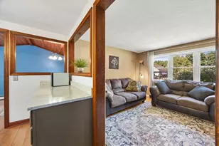 26 Greenmeadow Ln, Granby, MA 01033 - Photo 9