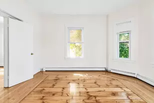 165 University Ave, Lowell, MA 01854 - Photo 15
