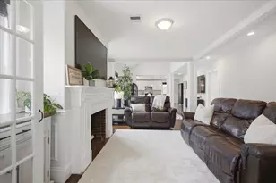 9 Park St, Boston, MA 02122 - Photo 17