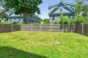 66 Ash St, Waltham, MA 02453 - Photo 3