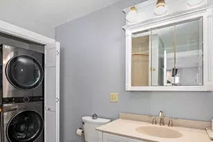 56 Hewlett St, Boston, MA 02131 - Photo 25