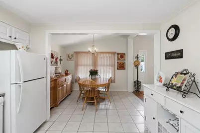 3 Queens Rd #211, Attleboro, MA 02703 - Photo 9