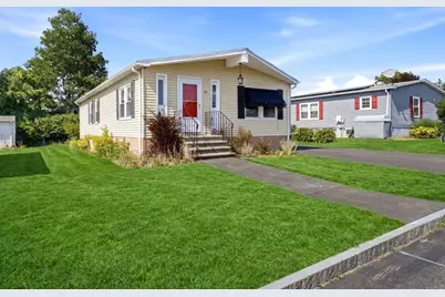 3 Queens Rd #211, Attleboro, MA 02703 - Photo 1
