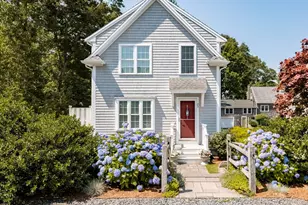 23 Puritan Way, Duxbury, MA 02332 - Photo 1