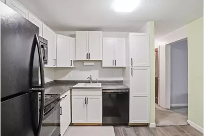 491 W Central St #D2, Franklin, MA 02038 - Photo 3