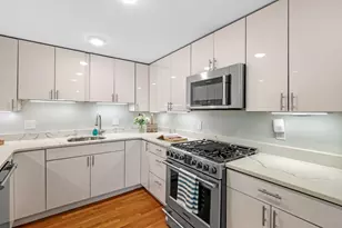 179 Rindge Ave, Cambridge, MA 02140 - Photo 15