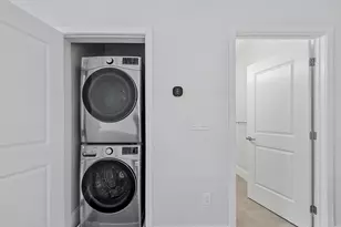 205 Maverick St, Boston, MA 02128 - Photo 17